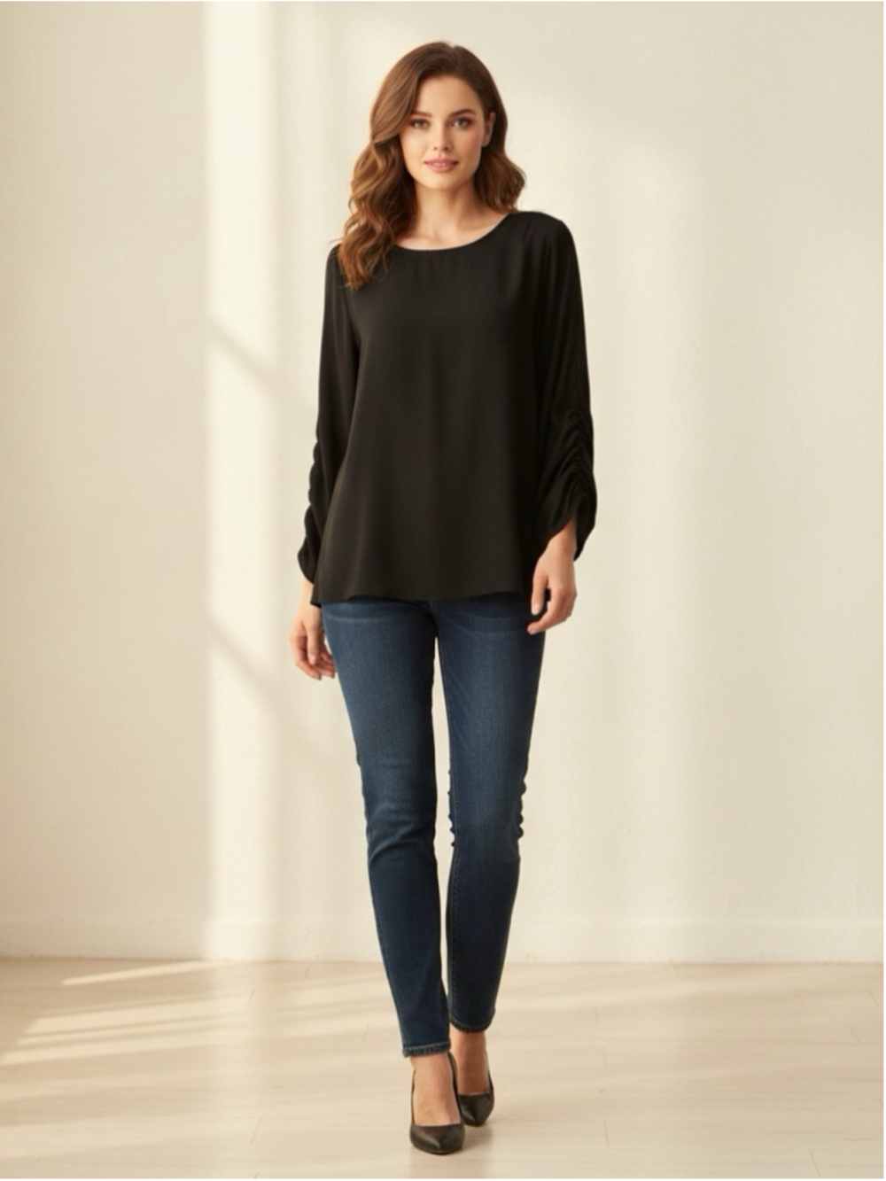 Umgee Women’s Black Cinched Sleeves Blouse, size L (22” PTP) Black